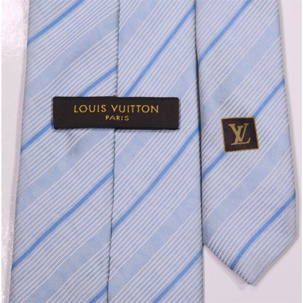 Louis Vuitton Men's Light Blue Striped Silk Necktie Tie - Picture 7 of 7